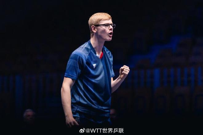 源源不断地 源源不断地