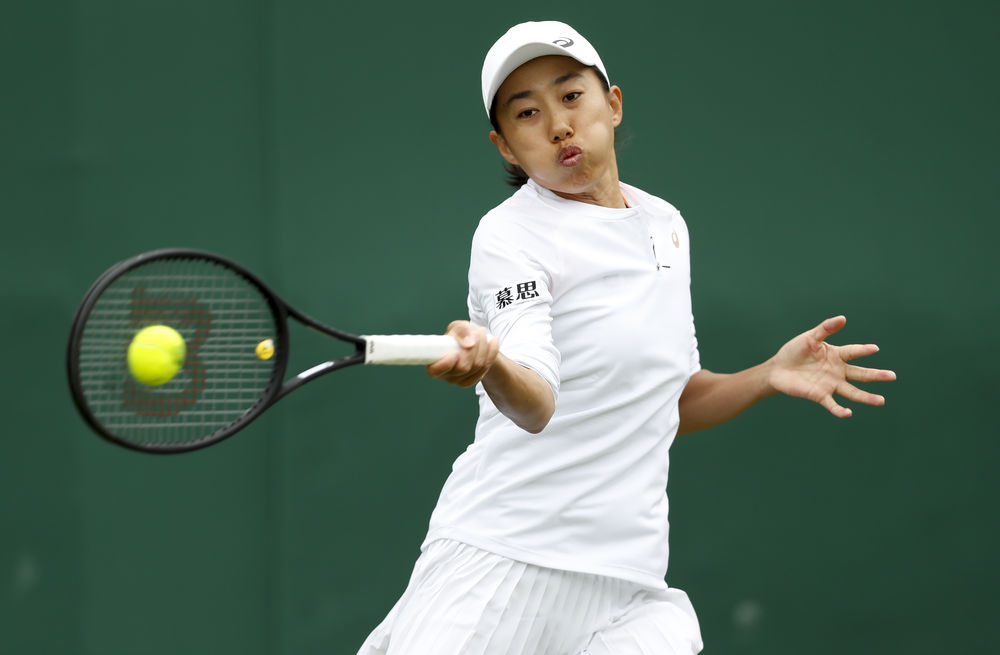 在战场上拥 在战场上拥