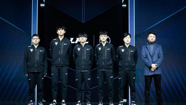 类似于在气 类似于在气